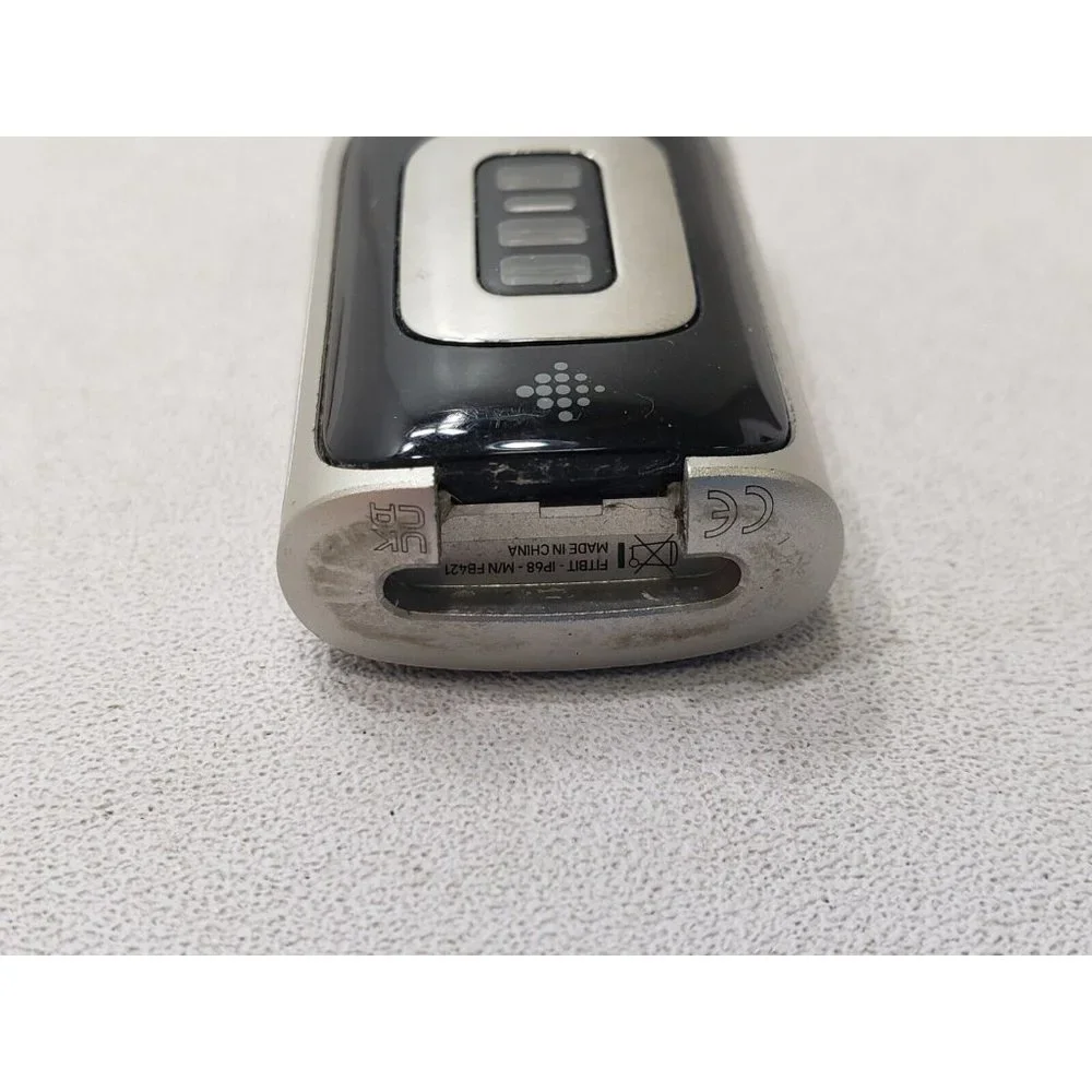 Fitbit Charge 5 Personal Activity Tracker For Parts Or Repair Will Not Turn On